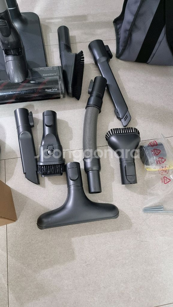 LG 코드제로 무선청소기 풀세트 판매 배터리새상품포함--4