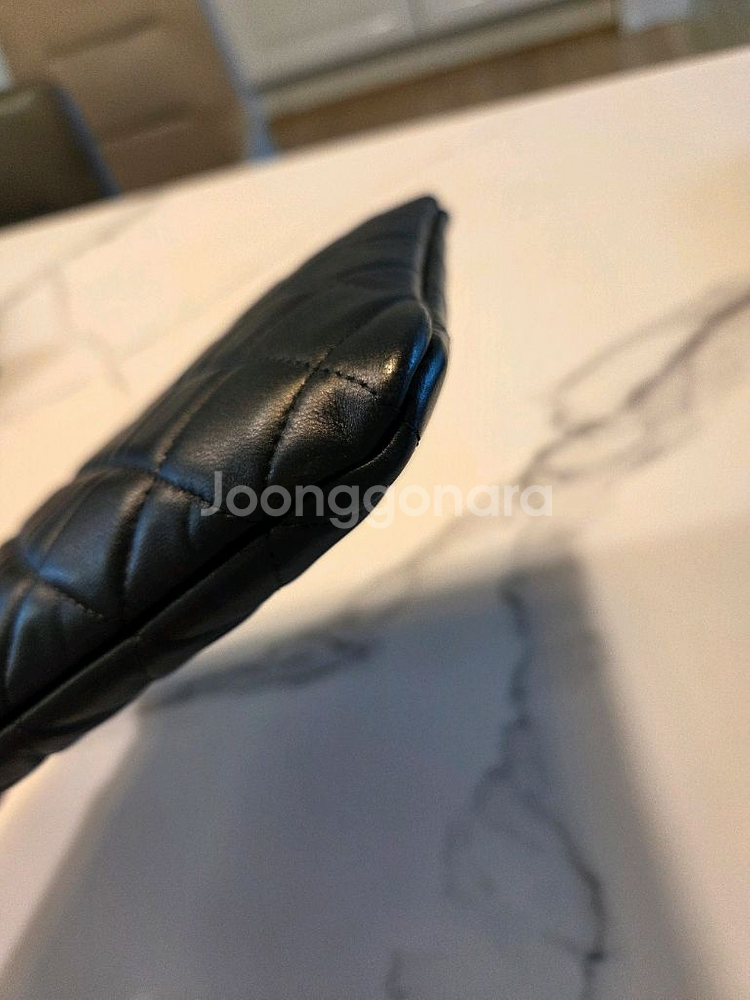 샤넬 클러치 뉴미듐 램스킨 금장-새상품컨디션입니다.--5