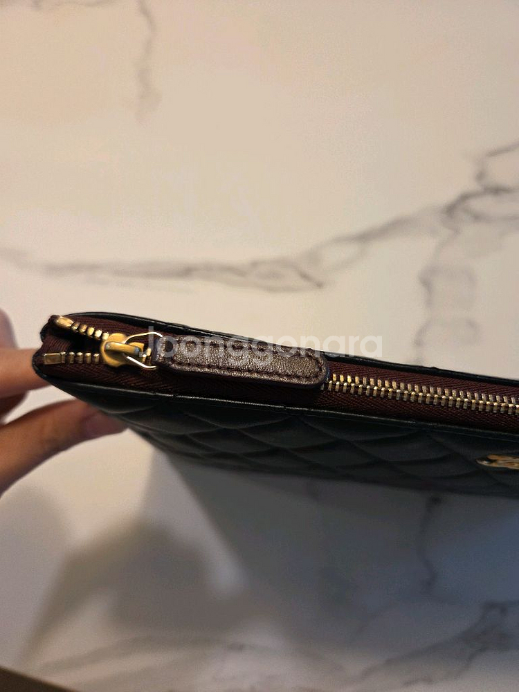 샤넬 클러치 뉴미듐 램스킨 금장-새상품컨디션입니다.--7