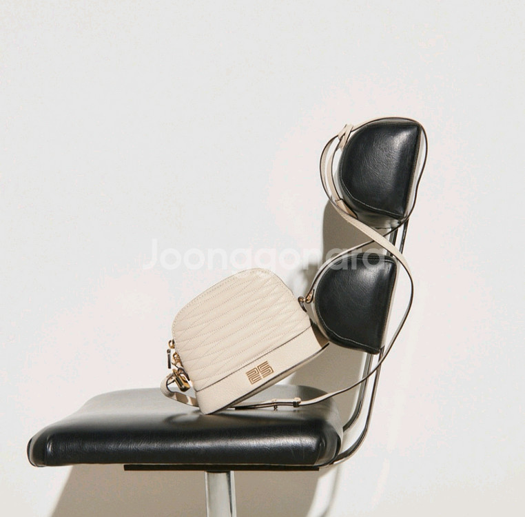 산드로 소가죽 백--1