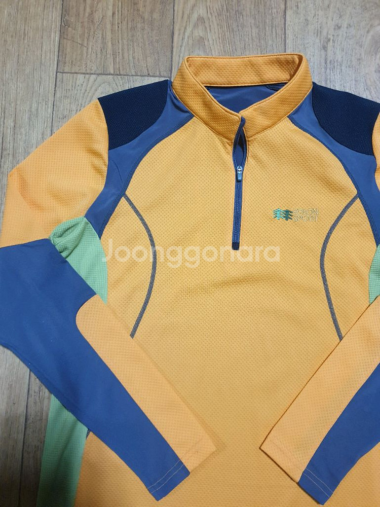 코오롱 아웃도어 반집업 90 사이즈입니다--3