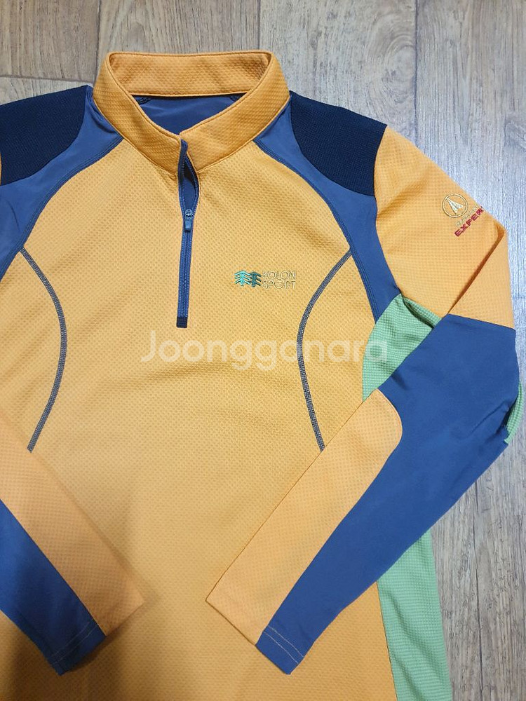 코오롱 아웃도어 반집업 90 사이즈입니다--2