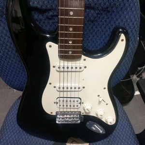 스콰이어 펜더 STRAT 어피니티 일렉기타 이미지