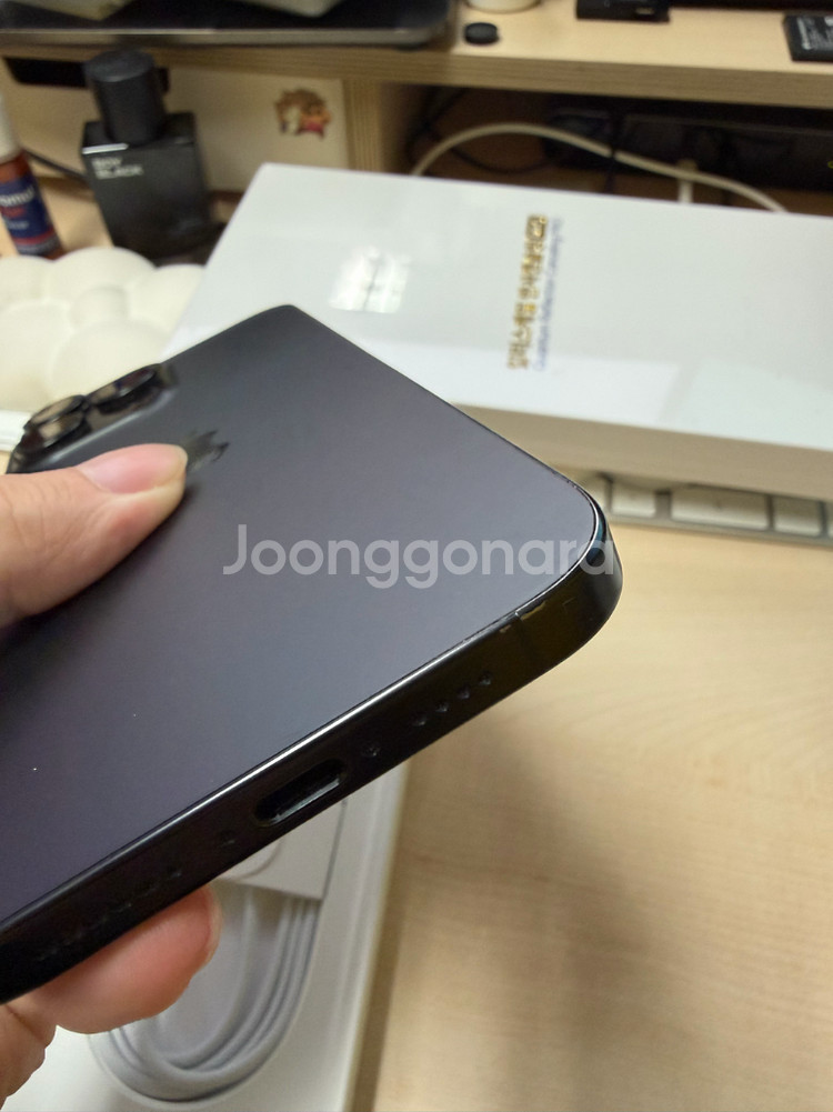 아이폰 16 프로맥스 512GB 블랙 티타늄--3