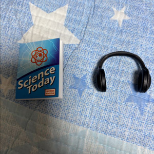 핫토이 홈커밍 스파이더맨 루즈 .헤드셋판매