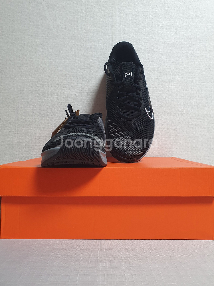 미사용 새상품 245mm 나이키 메트콘9 스모크그레이--2