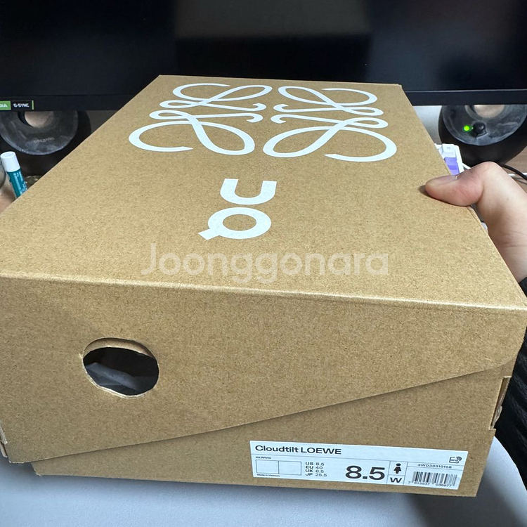 온 x 로에베 클라우드 틸트 올화이트--0