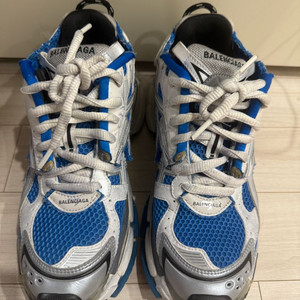 발렌시아가 러너 스니커즈 41사이즈