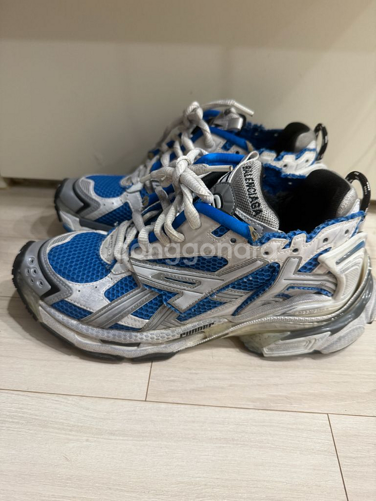 발렌시아가 러너 스니커즈 41사이즈--1