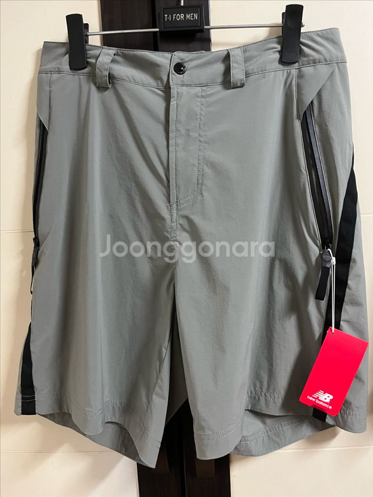 뉴발란스 반바지 그레이색 M(80)사이즈 팝니다--0