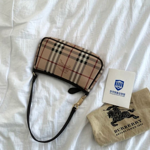 정품 버버리 미니 숄더백