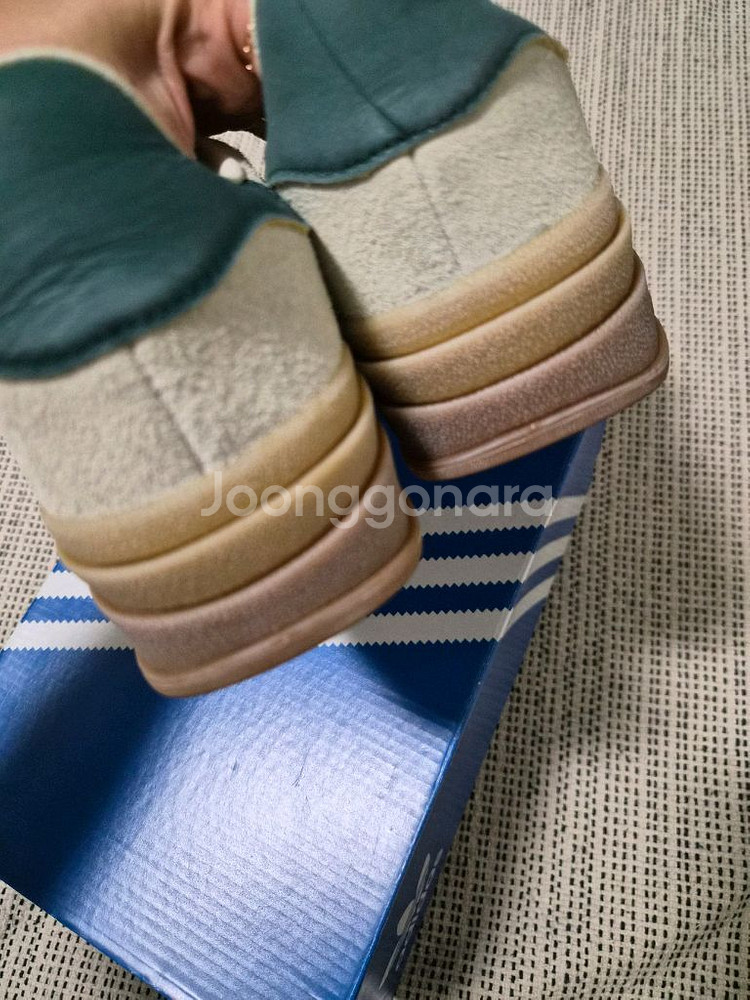 아디다스 가젤 볼드 235 그린 색상--5