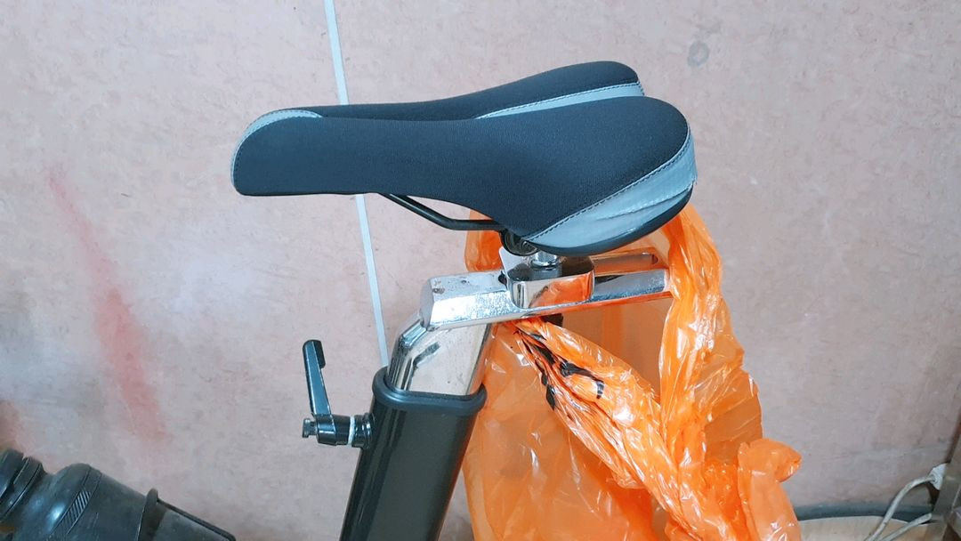 직거래) 실내자전거, 고무육각아령 12kg 이미지