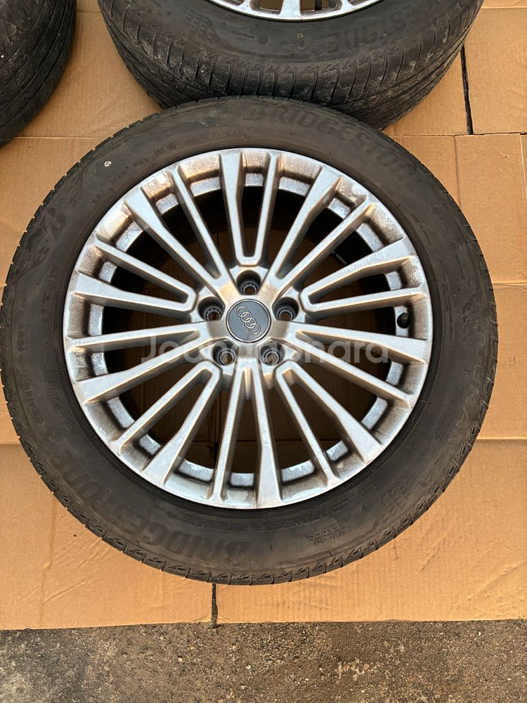 아우디 18인치 순정휠타이어 팜--2