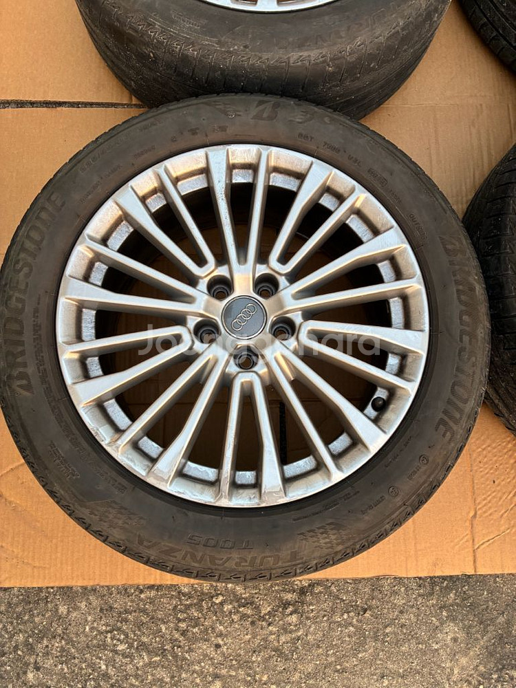 아우디 18인치 순정휠타이어 팜--3