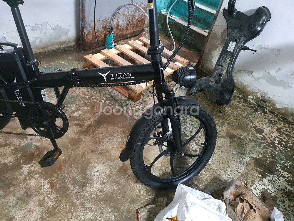 타이탄 전기자전거 판매합니다--2