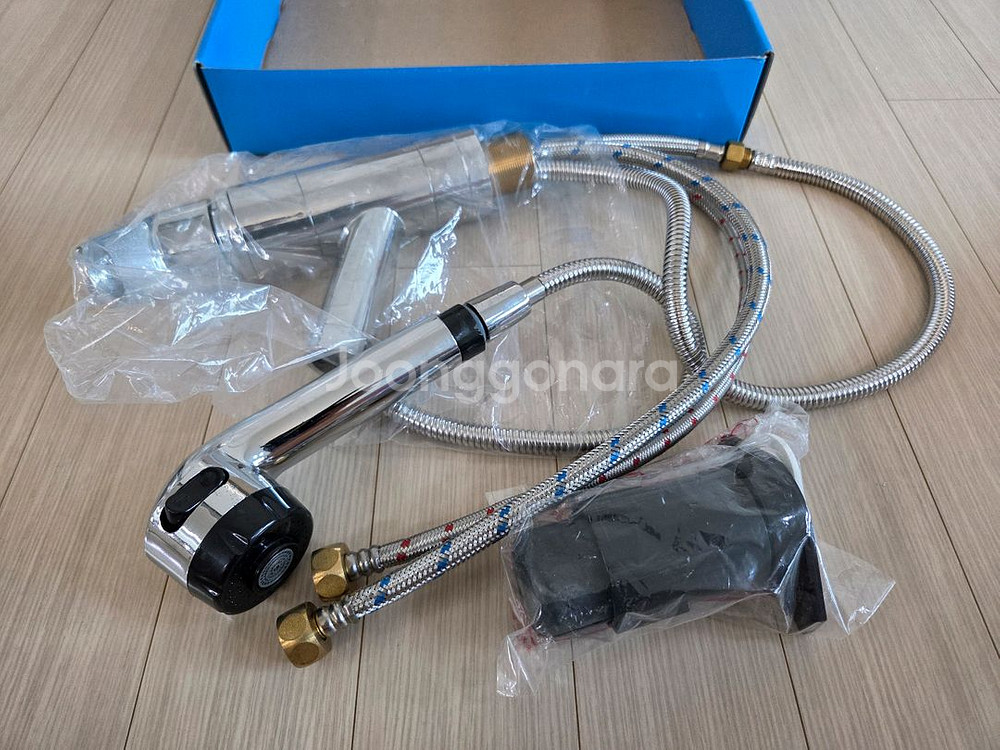 사용하기 편한 삼성워터스 주방용 혼합꼭지 분양합니다.--4