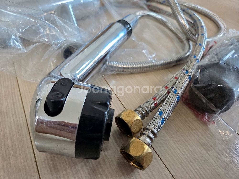 사용하기 편한 삼성워터스 주방용 혼합꼭지 분양합니다.--6