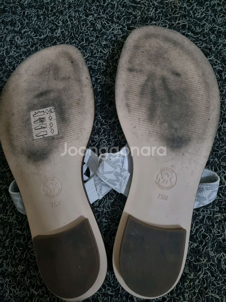 마이크코어스.토리버치 245 샌들 일괄--1