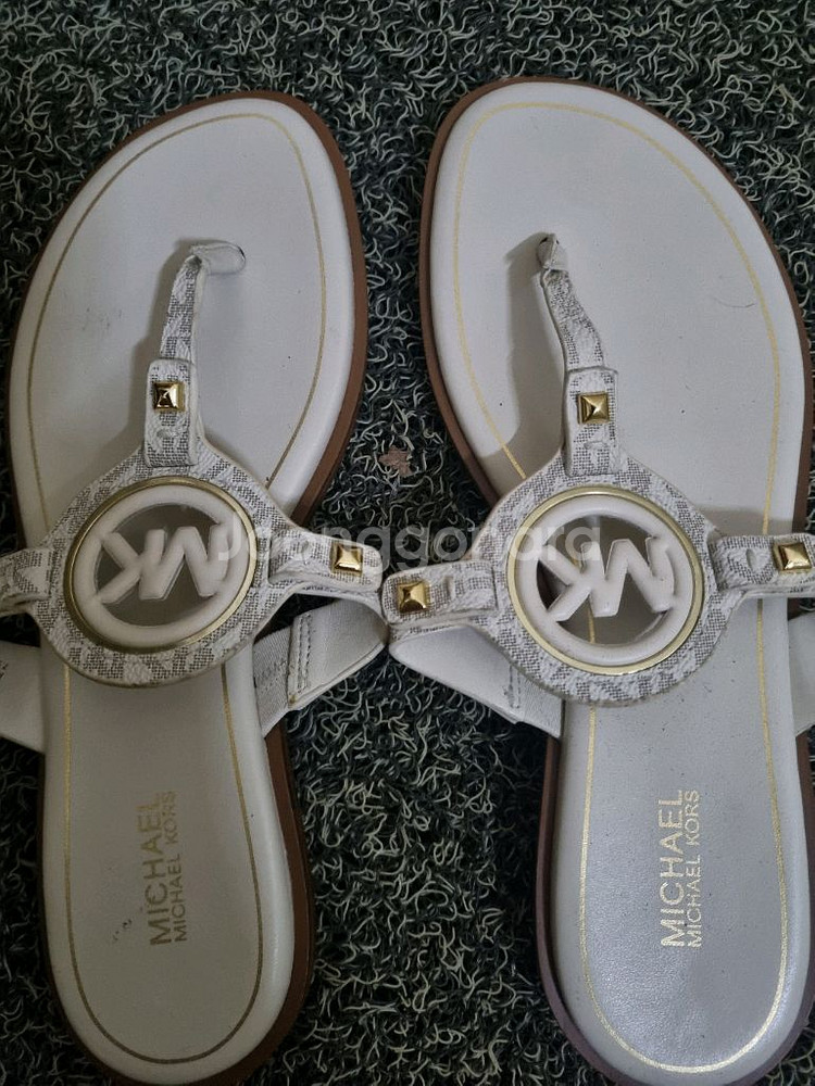 마이크코어스.토리버치 245 샌들 일괄--0