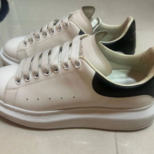 알렉산더 맥퀸 오버솔 스니커즈