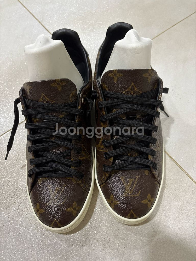 루이비통 스니커즈(남성)--0