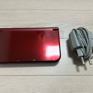 new 3ds xl 레드 + 정품 충전기 (뉴큰다수)