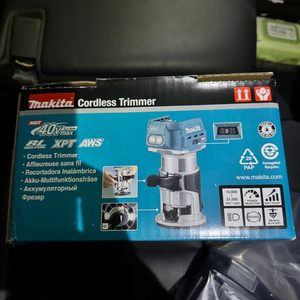 마끼다 트리머 40v