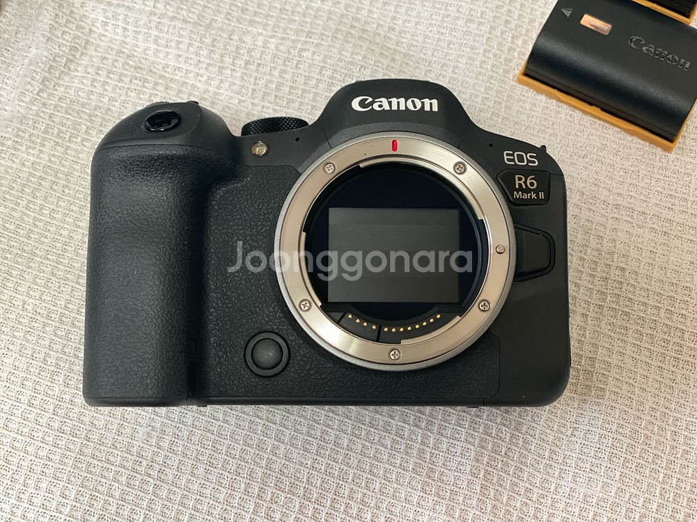 캐논 R6M2 + RF24-105 F4 풀박스 팝니다--2