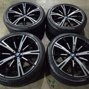 BMW G60 i5 938M 20인치 정품 휠타이어