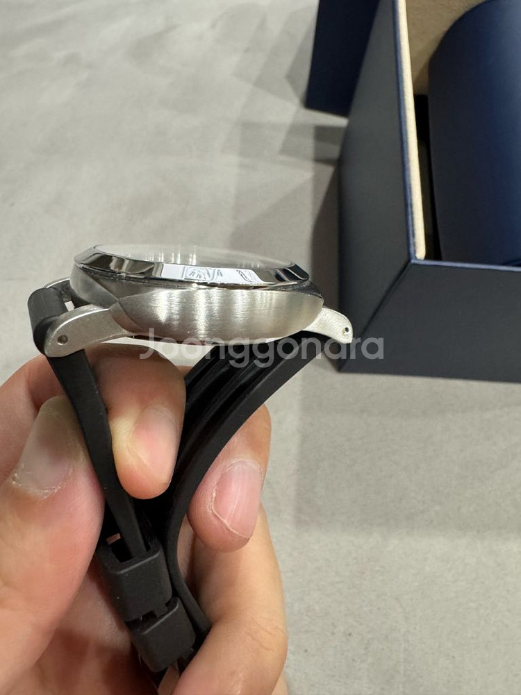 파네라이 루미노르 쿼란타 검판 pam1372 40mm--6