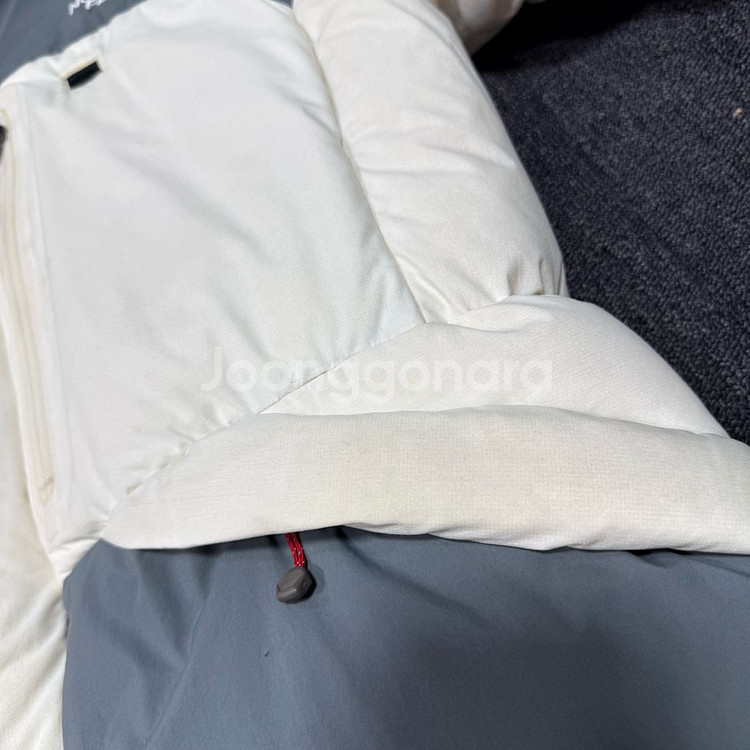 노스페이스 히말라야 회흰 대장 패딩--5