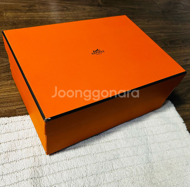 에르메스 Hermes 박스 판매합니다.--0