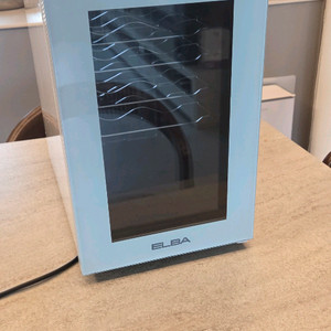 엘바 와인셀러 EW22W8 화이트