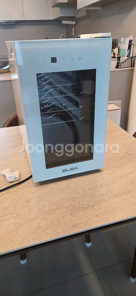 엘바 와인셀러 EW22W8 화이트--1