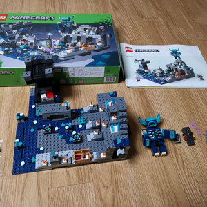 레고 마인크래프트 21246 판매합니다