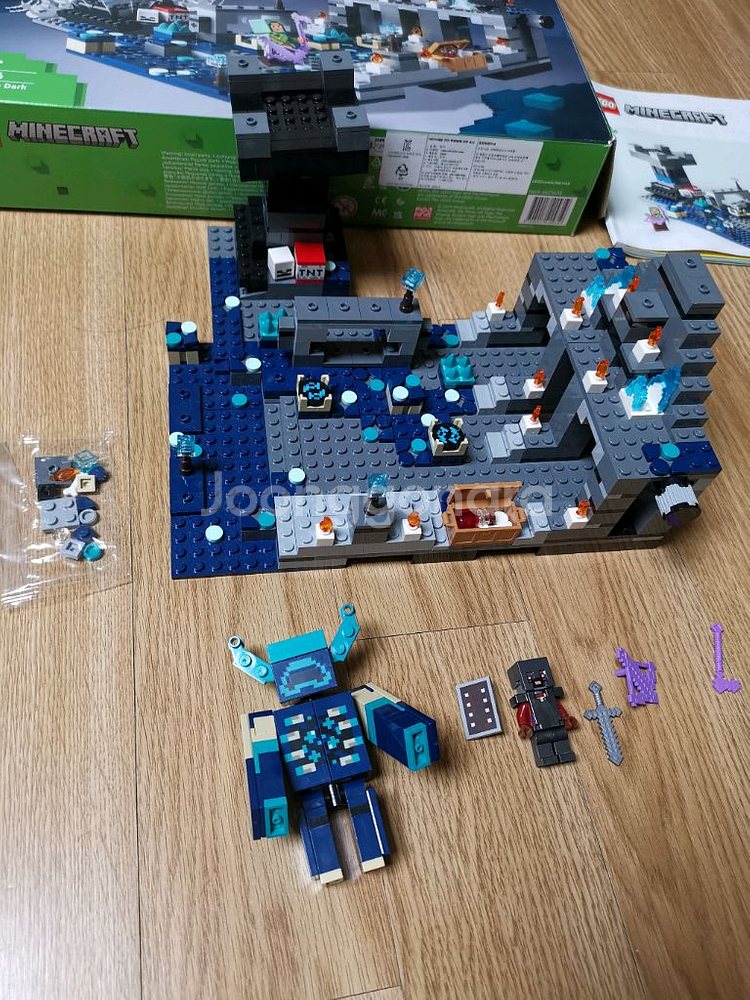 레고 마인크래프트 21246 판매합니다--1