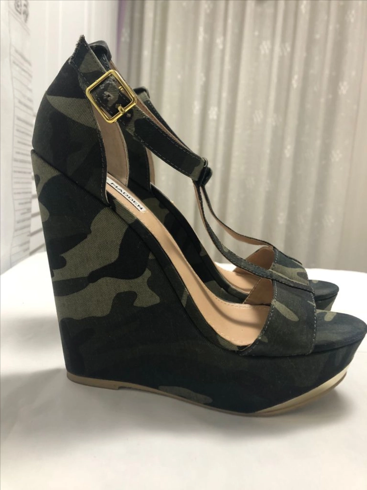 STEVE MADDEN 스티브매든 밀리터리 웨지힐 이미지