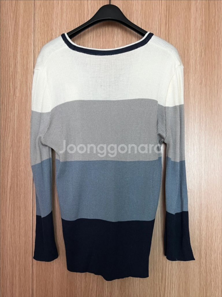 꼼빠니아 브이넥 니트 가디건 (새옷)--1