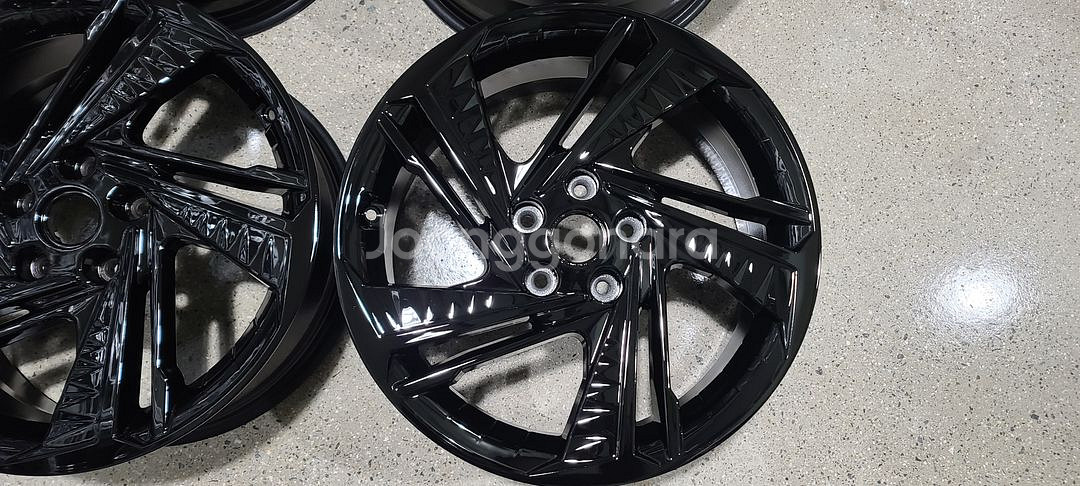 아반떼 CN7 블랙유광 18인치 순정휠 대품판매20만원--1