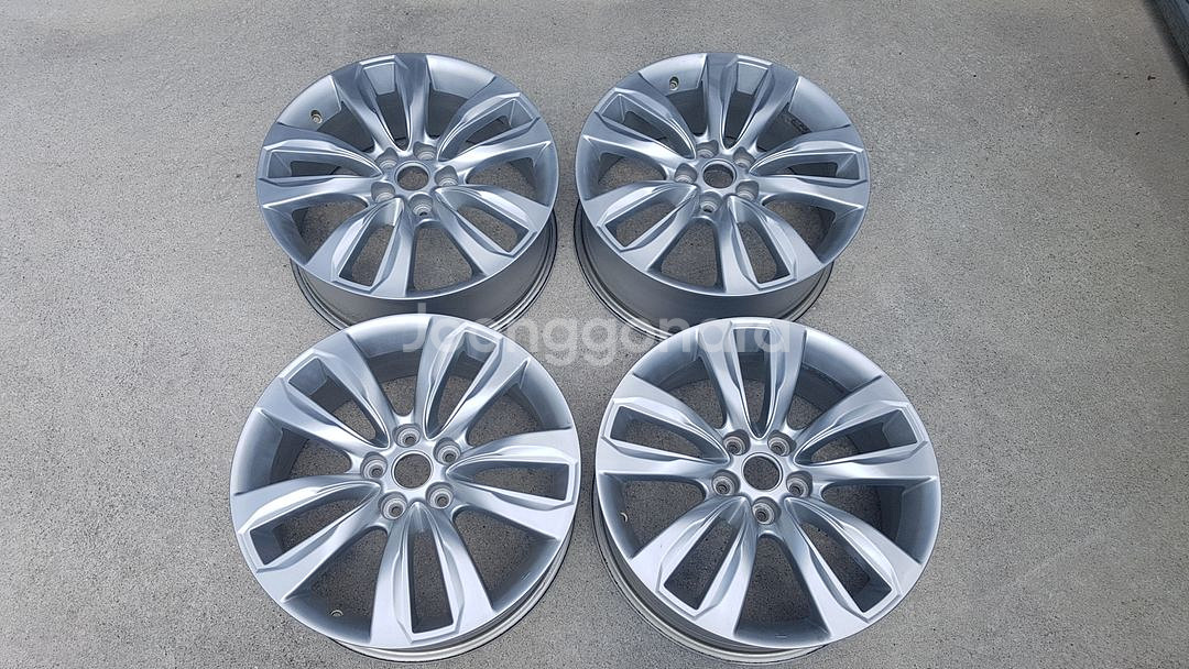 쏘렌토R 18인치 순정휠 대품판매20만원--0