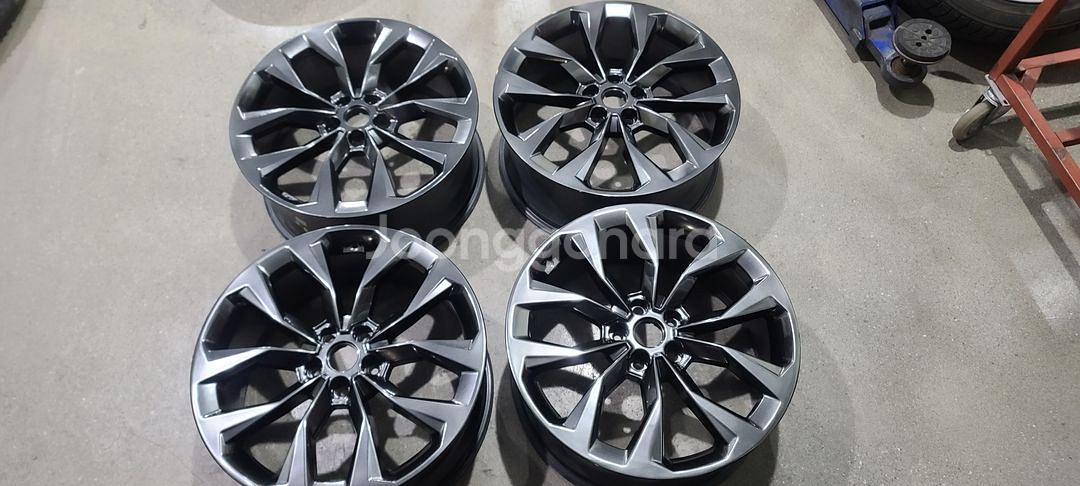 쏘렌토 mq4 고스트크롬 20인치 순정휠 대품판매20만--3