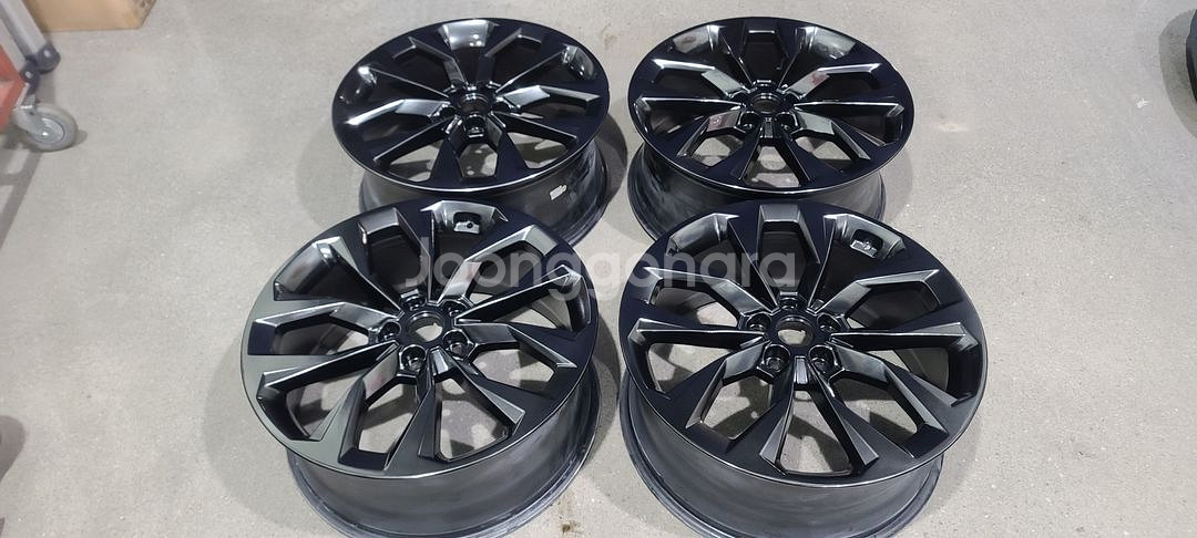 쏘렌토 mq4 고스트크롬 20인치 순정휠 대품판매20만--0