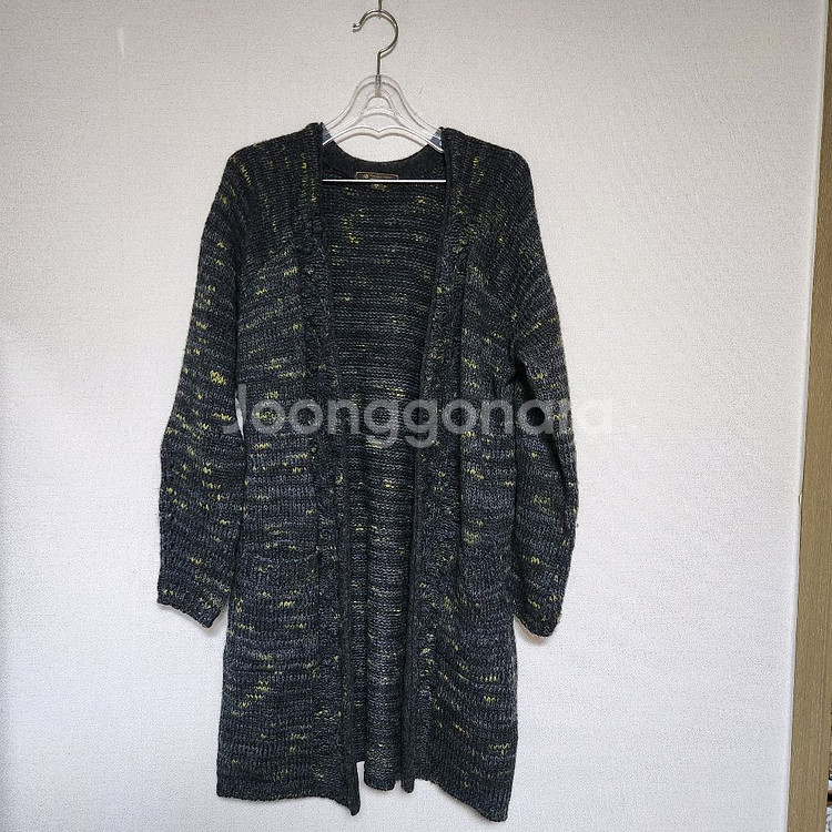 써스데이아일랜드 니트 가디건 85--0