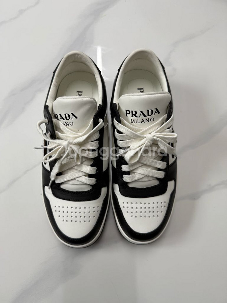 프라다 범고래 로고 스니커즈(정품)--0