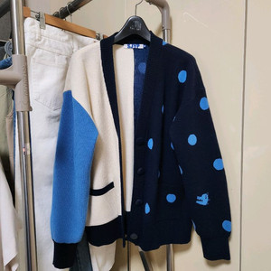 sjyp 가디건(한섬 오즈세컨 럭키슈에뜨 시스템)