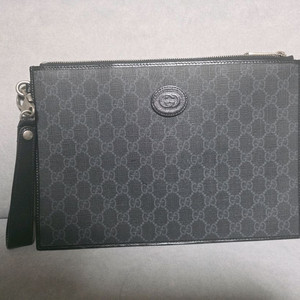 구찌 인터로킹 G 클러치백 블 랙 GG 캔버스67295