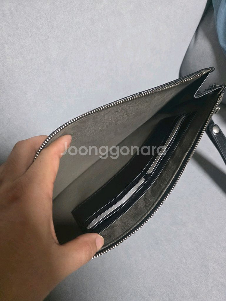 구찌 인터로킹 G 클러치백 블 랙 GG 캔버스67295--6