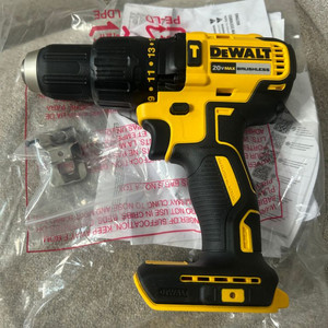 새제품 디월트 dcd7781 본체 팝니다.