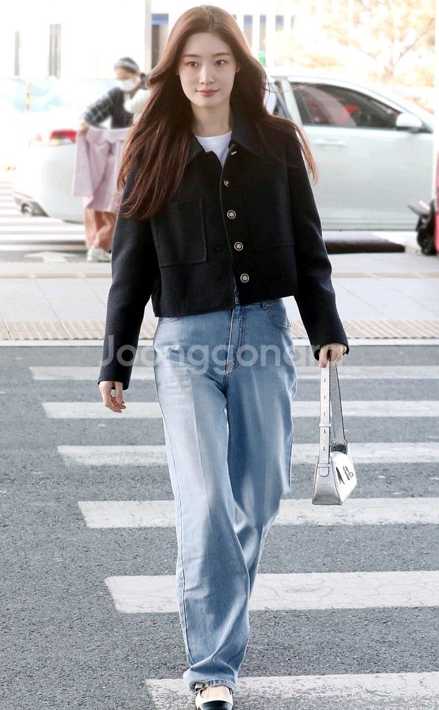 온앤온 카라탈부착 트위드자켓 1사이즈--4